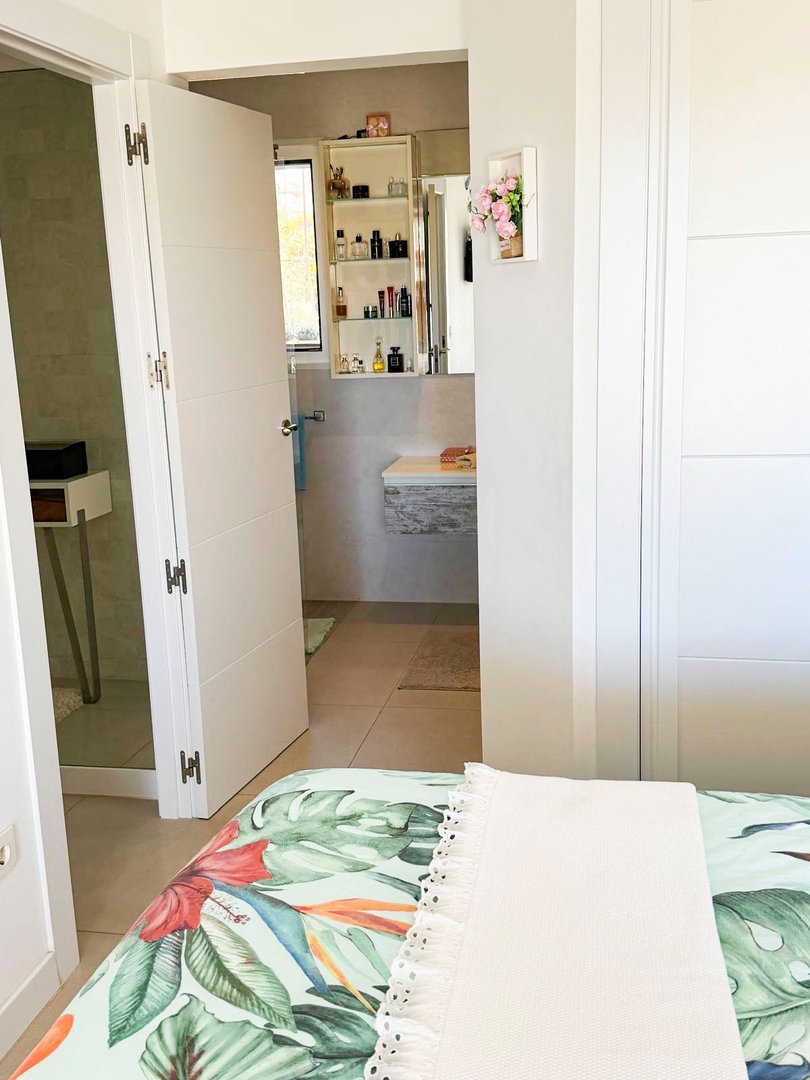 4 Bed Detached Villa in Cumbre del Sol