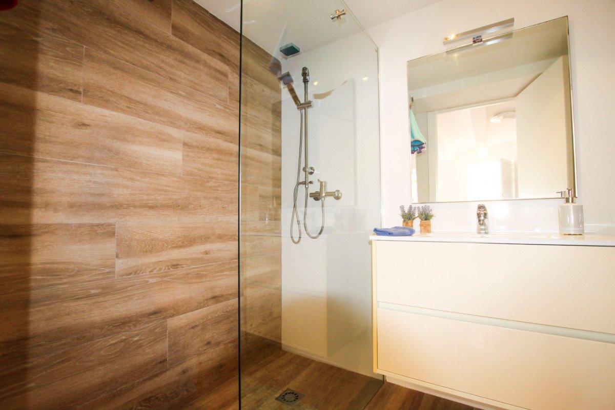 4 Bed Detached Villa in Cumbre del Sol