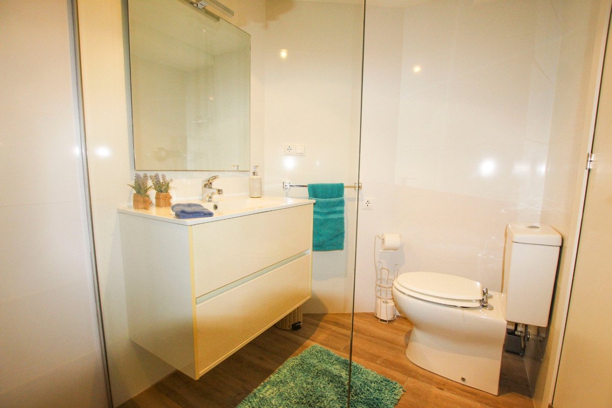 4 Bed Detached Villa in Cumbre del Sol