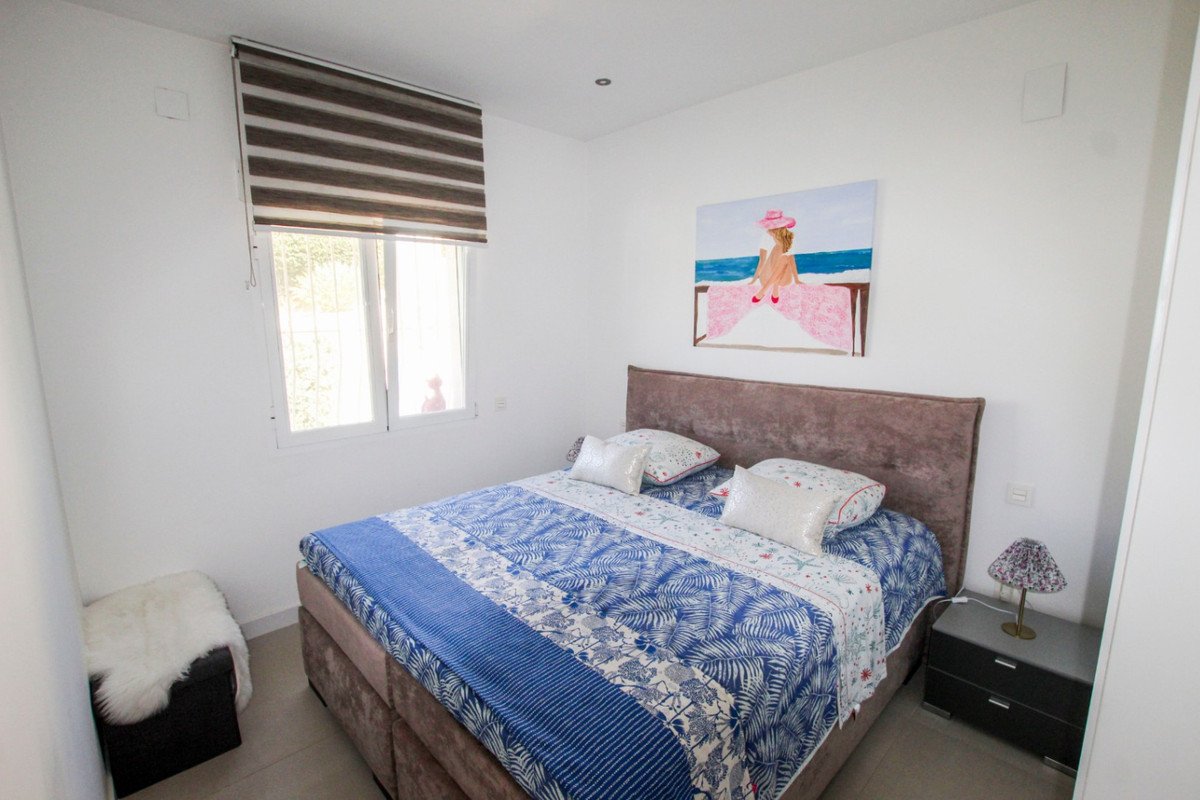 4 Bed Detached Villa in Cumbre del Sol