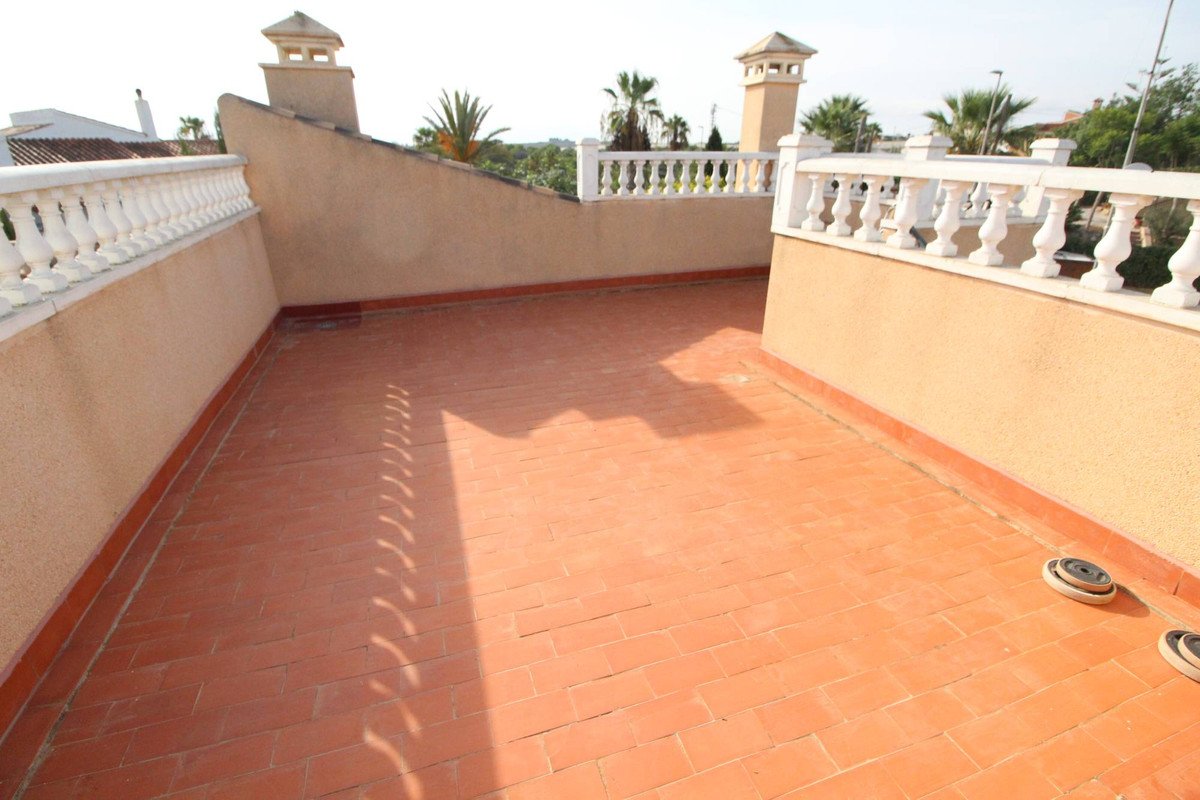 2 Bed Penthouse in Montemar