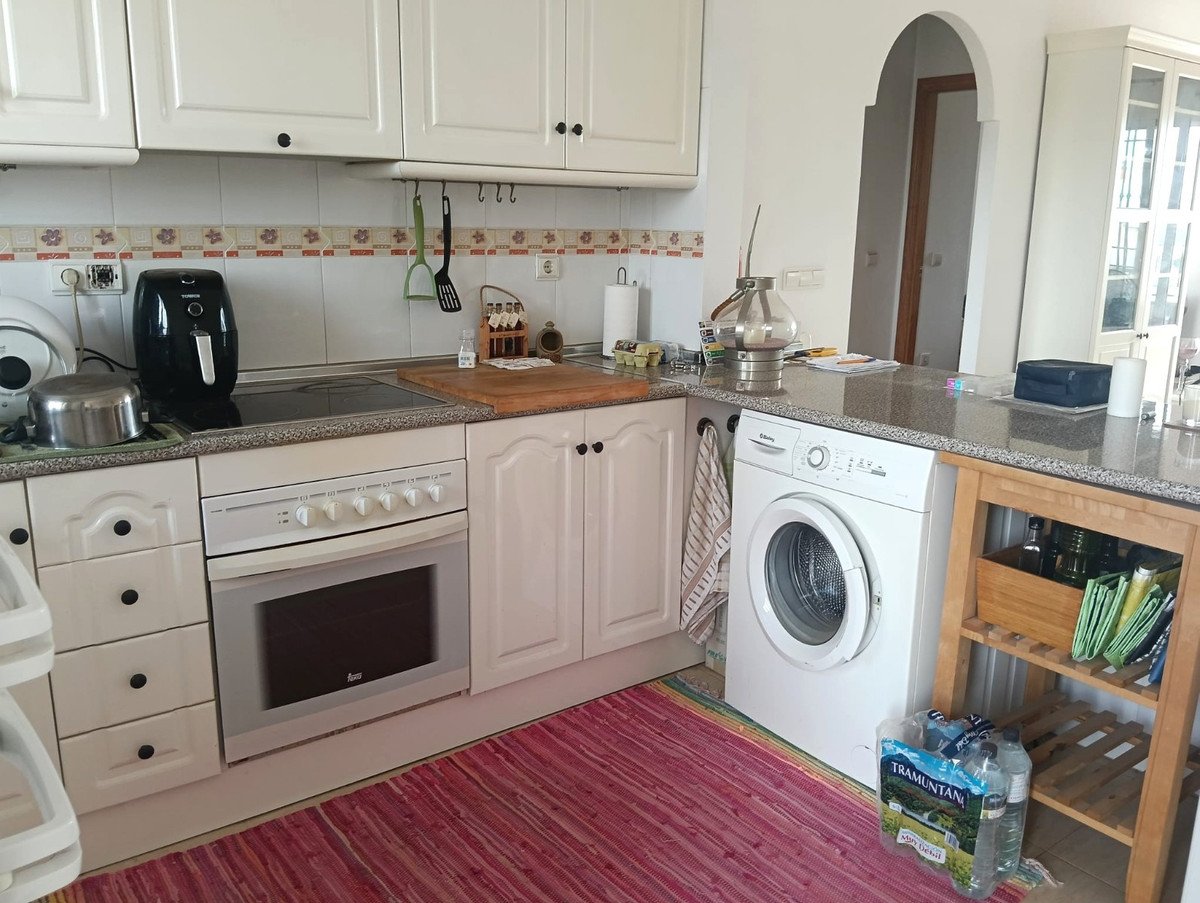 2 Bed Top Floor Apartment in Los Montesinos
