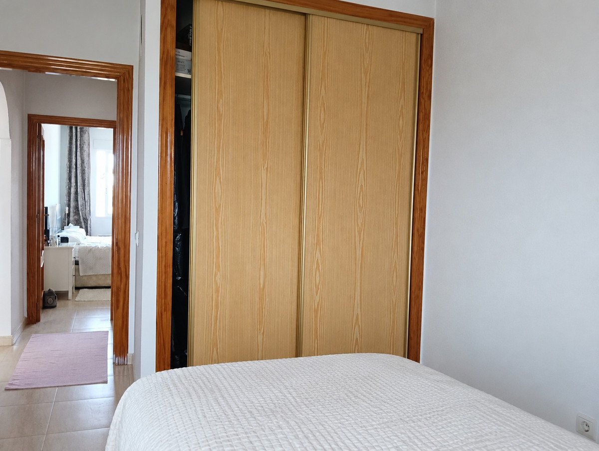 2 Bed Top Floor Apartment in Los Montesinos