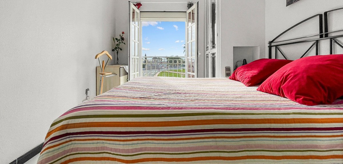 2 Bed Middle Floor Apartment in Orihuela Costa