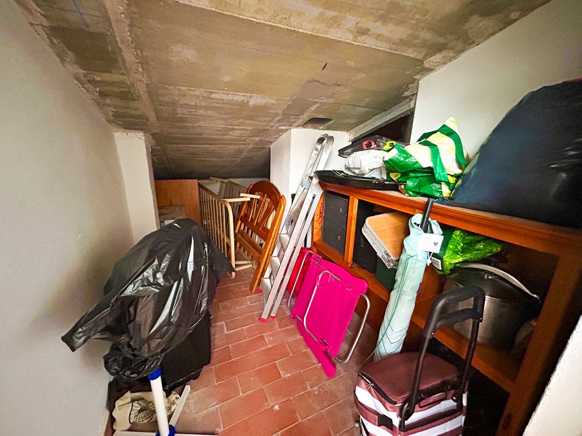 2 Bed Middle Floor Apartment in Mil Palmeras