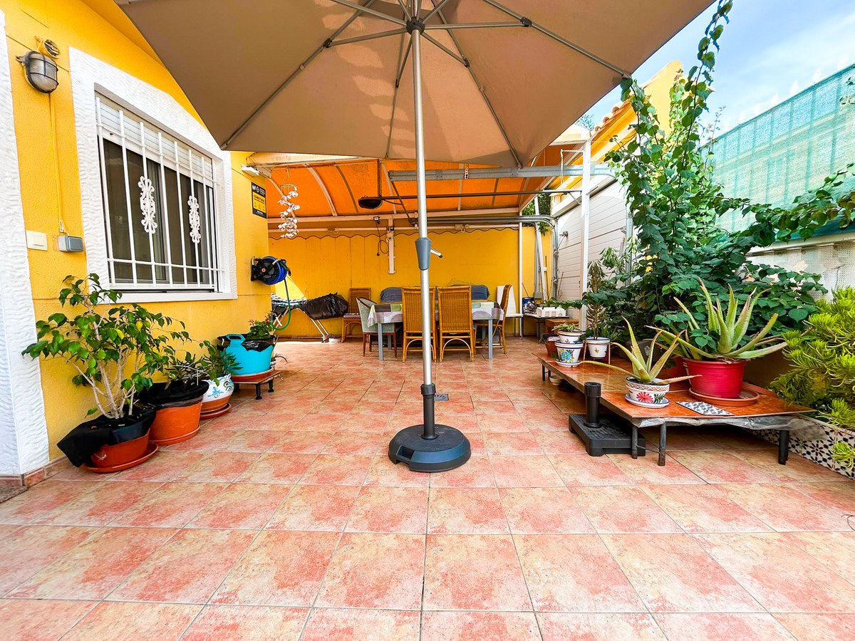 3 Bed Ground Floor Apartment in La Mata
