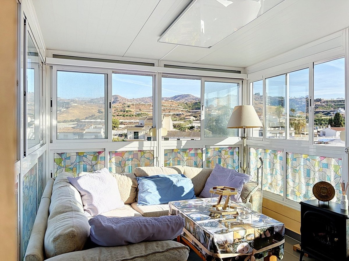 1 Bed Middle Floor Apartment in Torrox Costa