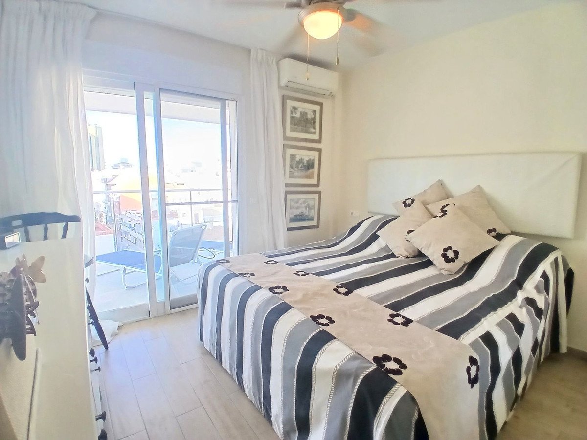2 Bed Middle Floor Apartment in Fuengirola