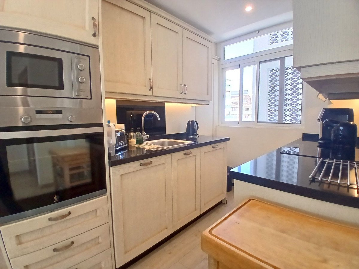2 Bed Middle Floor Apartment in Fuengirola