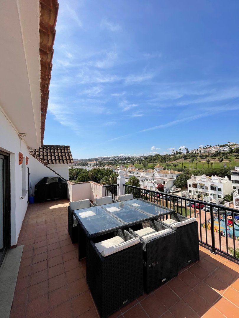 3 Bed Penthouse in La Duquesa