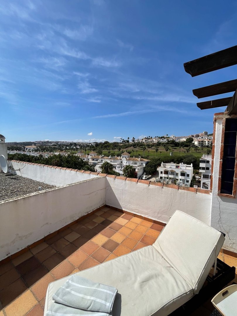 3 Bed Penthouse in La Duquesa