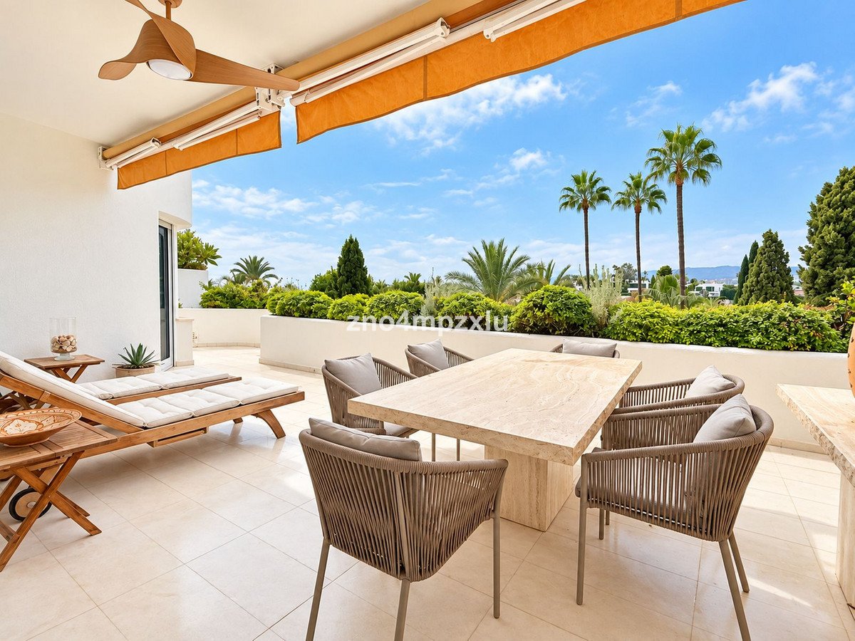 2 Bed Middle Floor Apartment in The Golden Mile