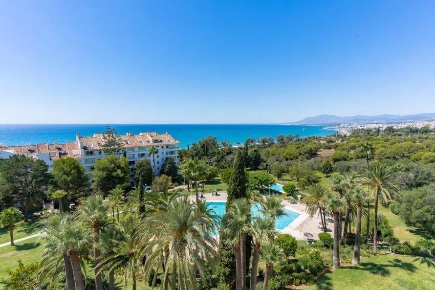 3 Bed Middle Floor Apartment in Marbella