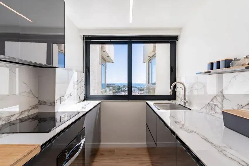 3 Bed Middle Floor Apartment in Marbella