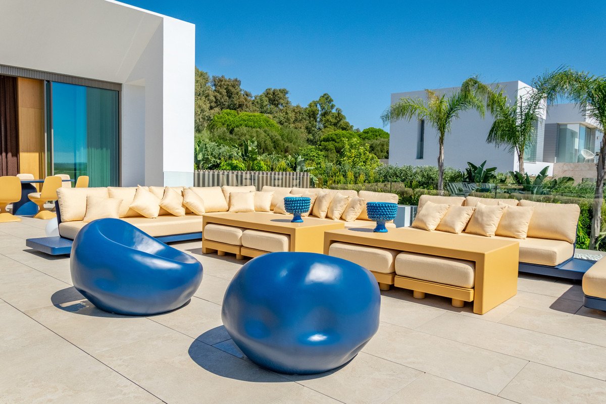 6 Bed Detached Villa in Sotogrande