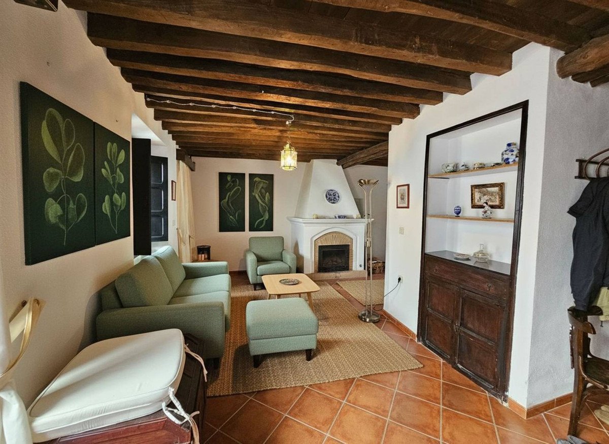 4 Bed Townhouse in Montejaque