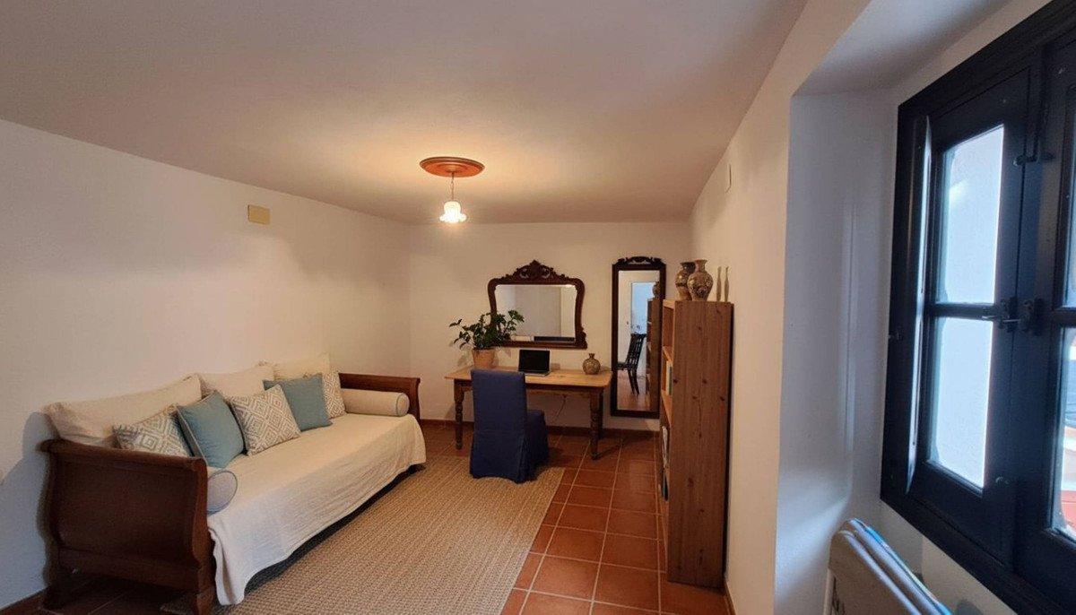 4 Bed Townhouse in Montejaque