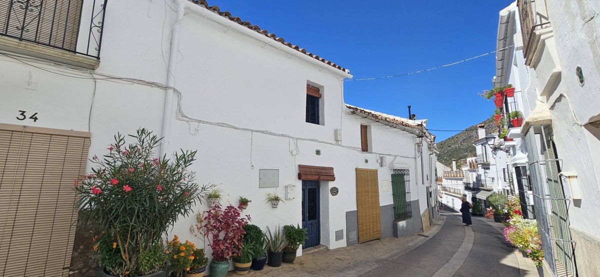 3 Bed Townhouse in Gaucín