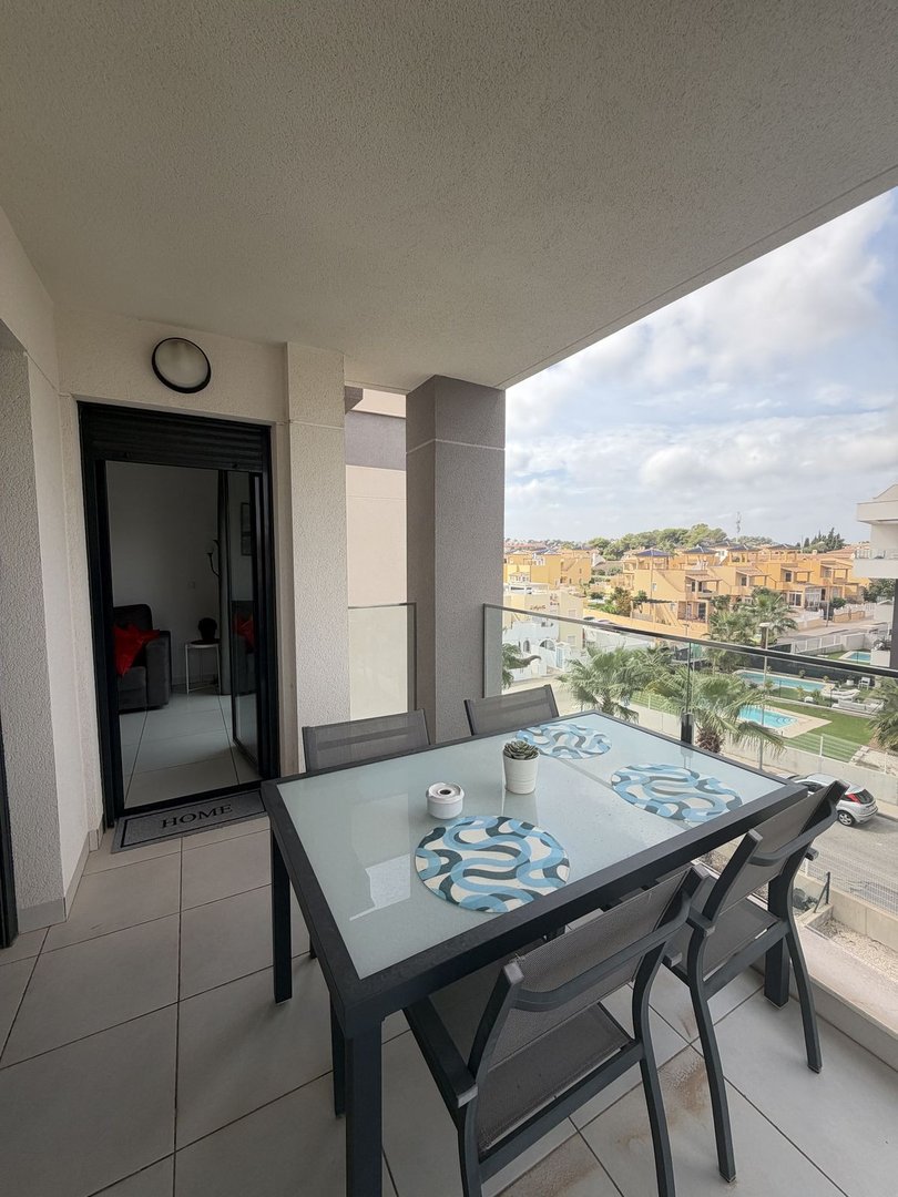 2 Bed Top Floor Apartment in Villamartin