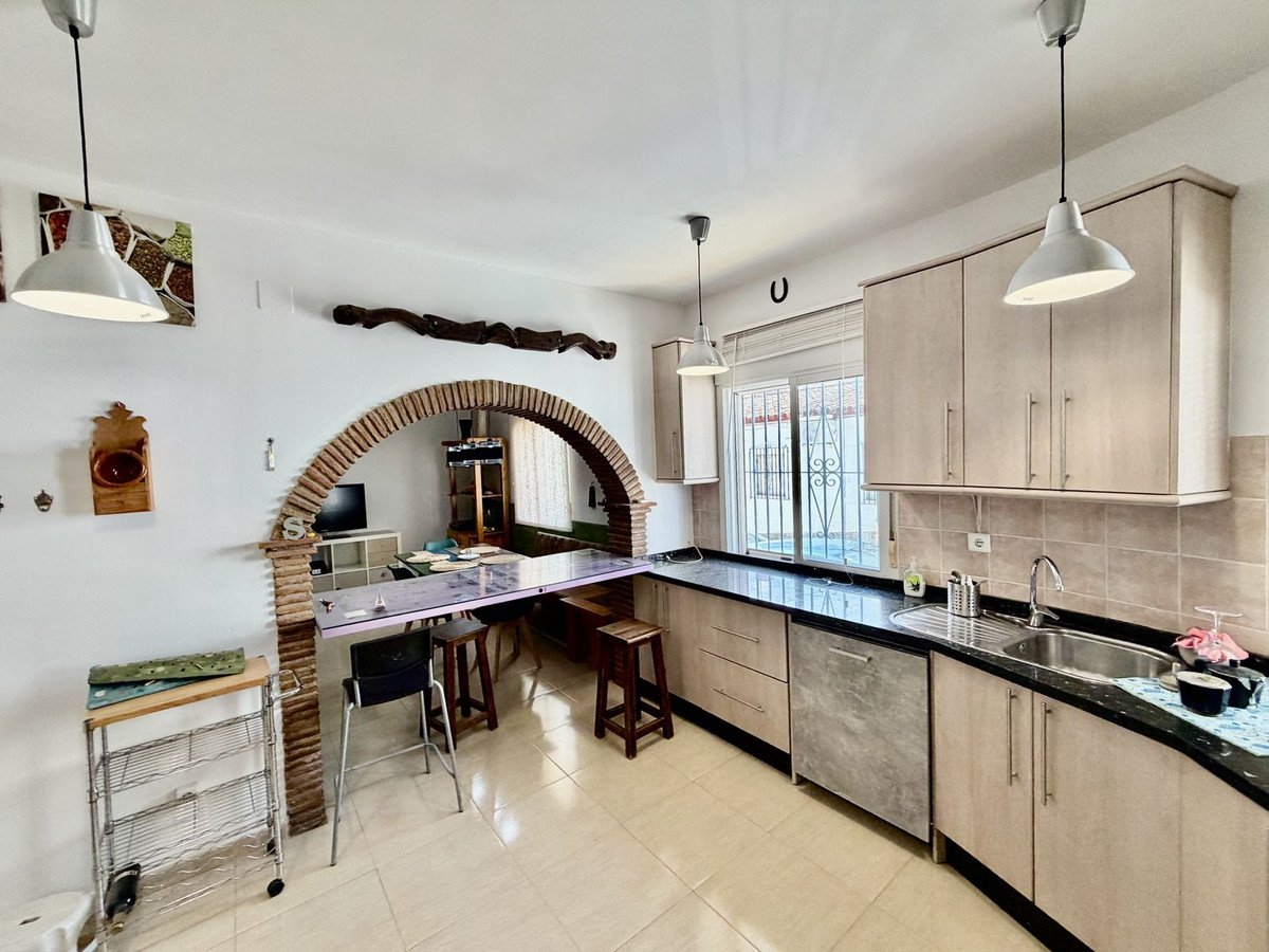 3 Bed Semi-Detached House in Benamargosa