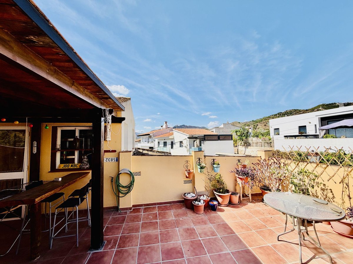 3 Bed Semi-Detached House in Benamargosa