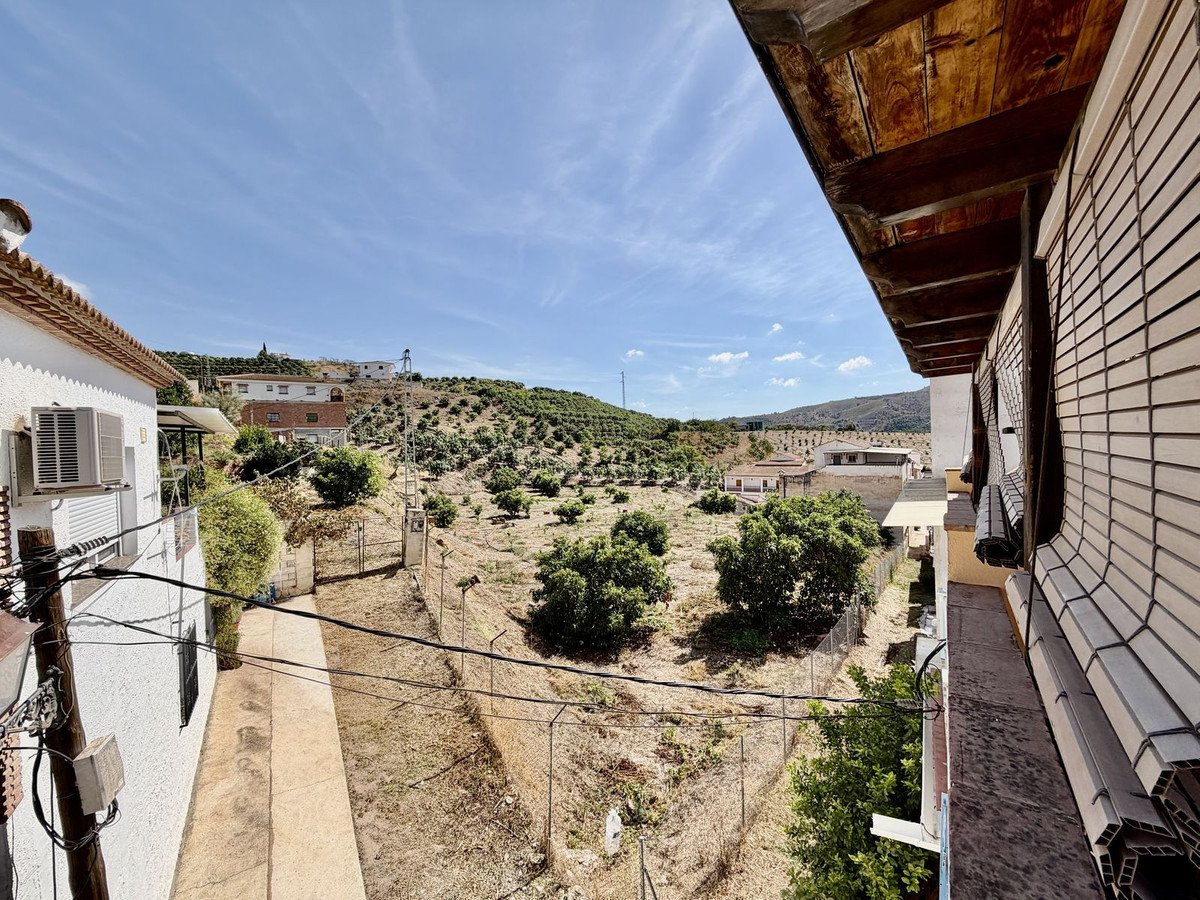 3 Bed Semi-Detached House in Benamargosa