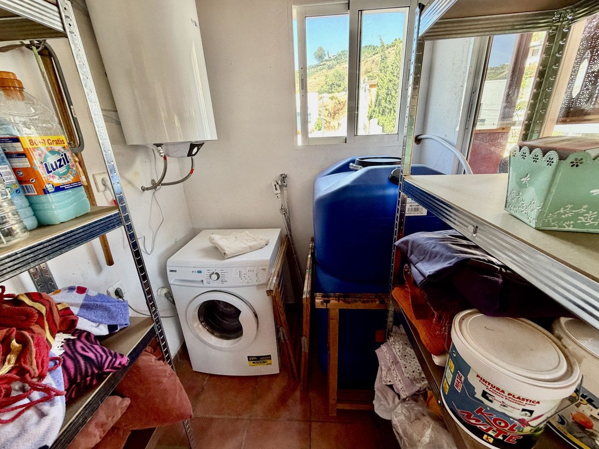 3 Bed Semi-Detached House in Benamargosa