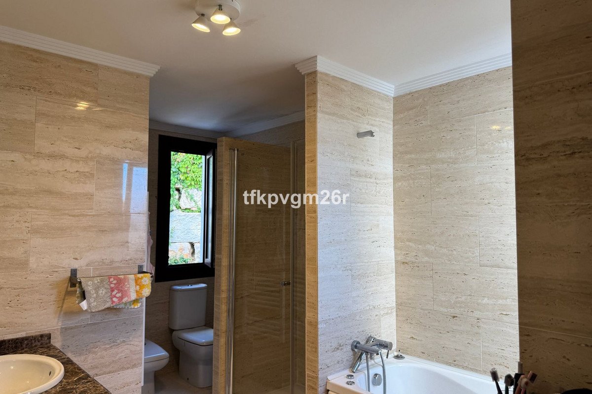 2 Bed Ground Floor Apartment in Casares Playa