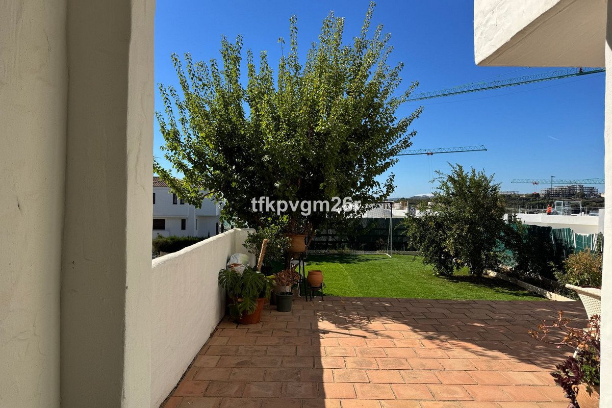 2 Bed Ground Floor Apartment in Casares Playa