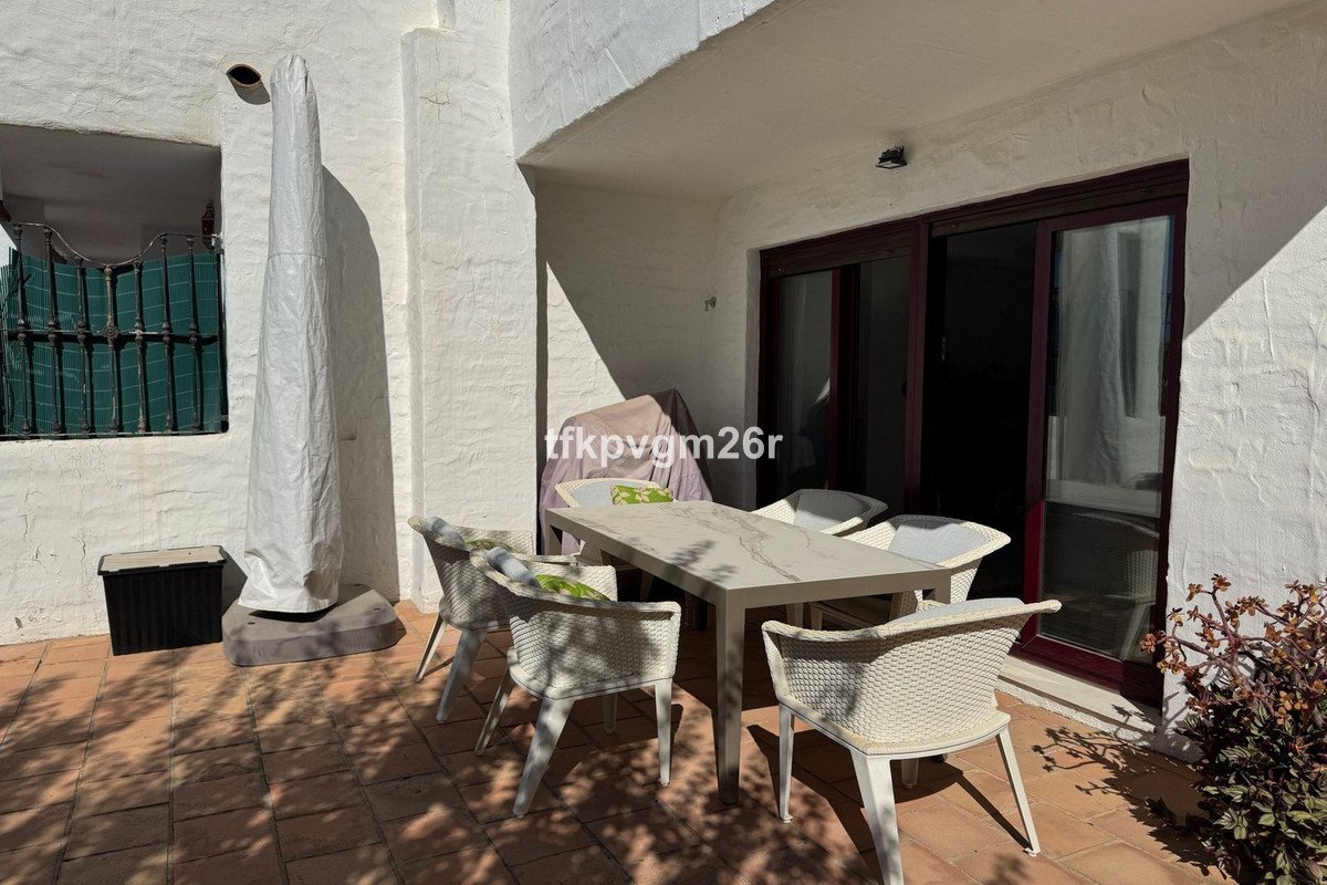 2 Bed Ground Floor Apartment in Casares Playa