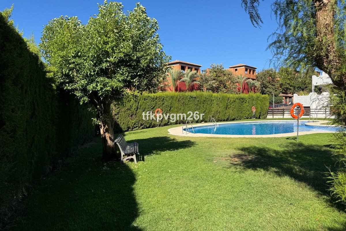 2 Bed Ground Floor Apartment in Casares Playa