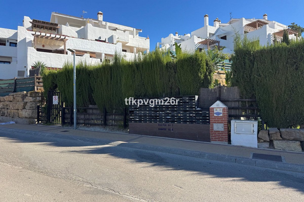 2 Bed Ground Floor Apartment in Casares Playa