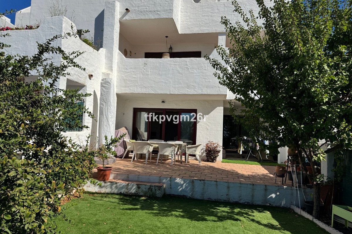2 Bed Ground Floor Apartment in Casares Playa