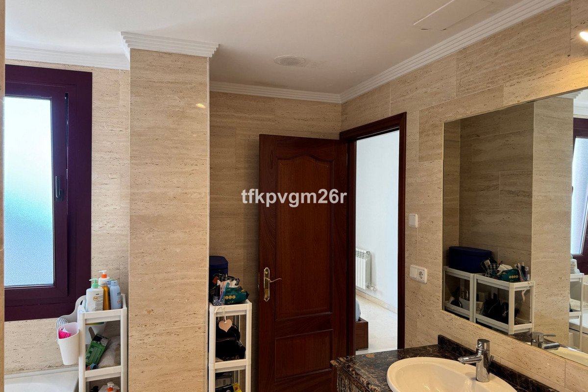 2 Bed Ground Floor Apartment in Casares Playa