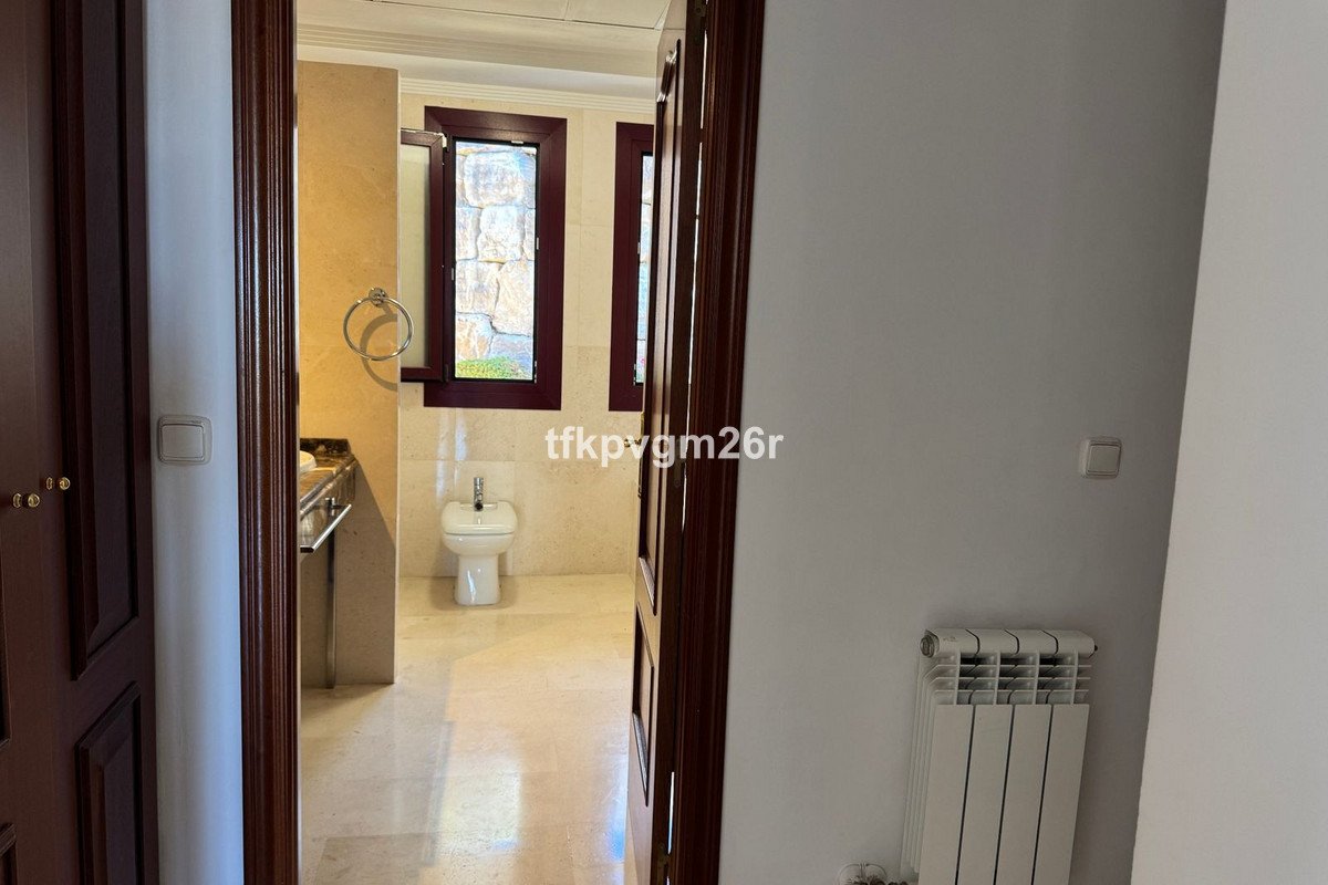 2 Bed Ground Floor Apartment in Casares Playa