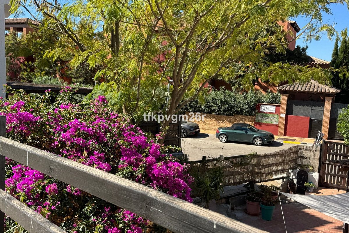 2 Bed Ground Floor Apartment in Casares Playa