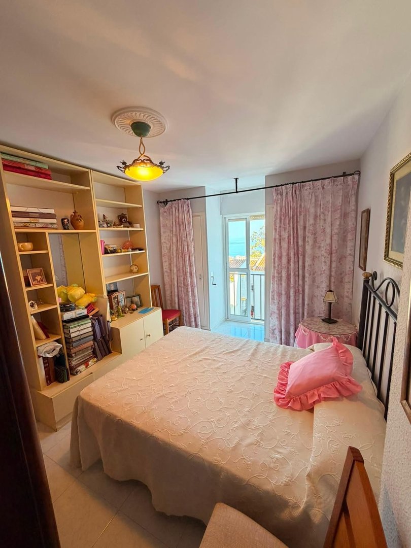 3 Bed Middle Floor Apartment in Benalmadena Pueblo