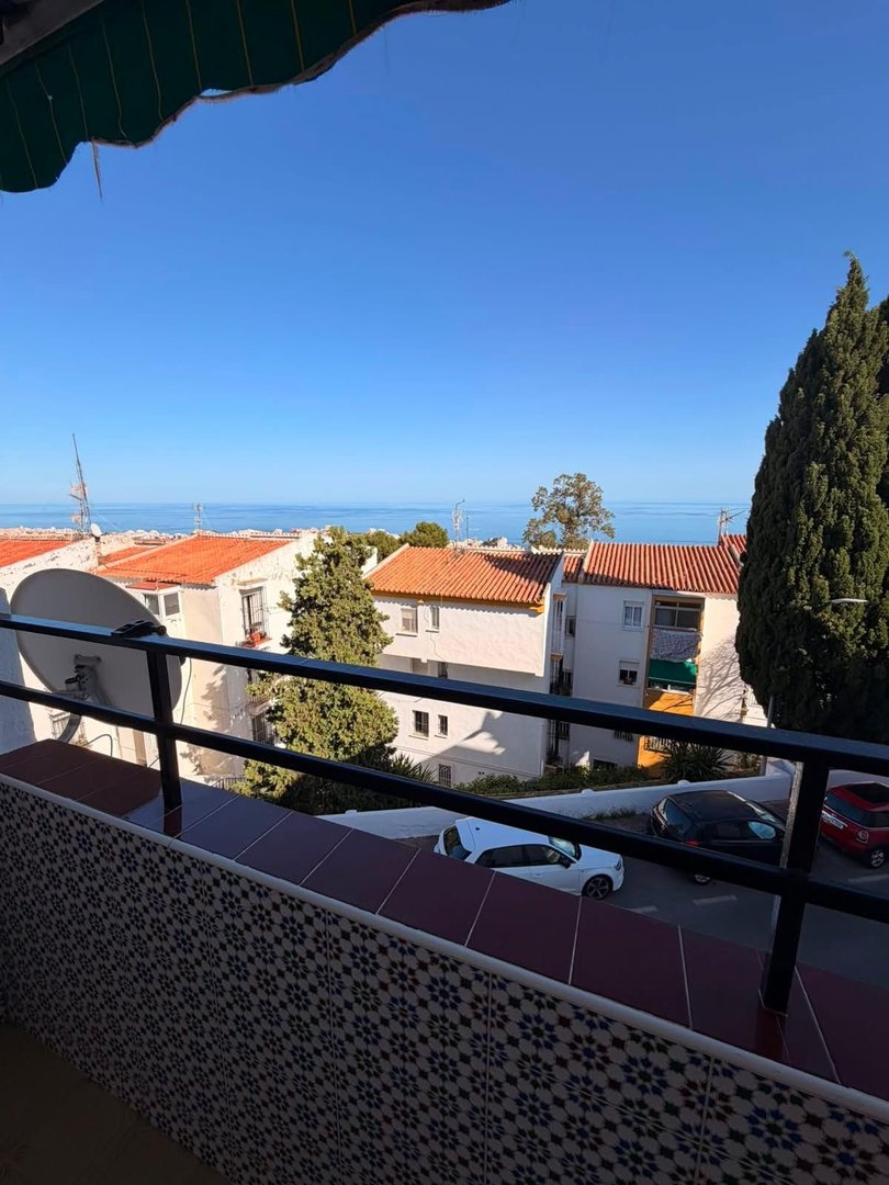 3 Bed Middle Floor Apartment in Benalmadena Pueblo