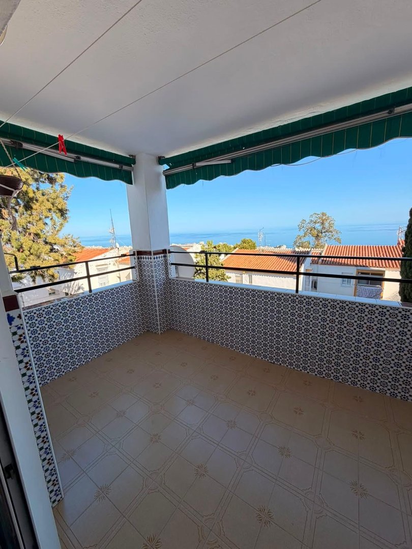 3 Bed Middle Floor Apartment in Benalmadena Pueblo