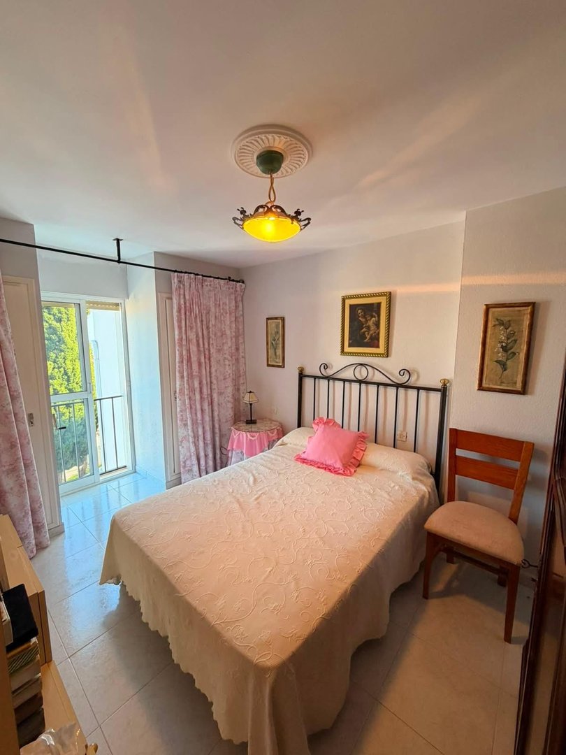3 Bed Middle Floor Apartment in Benalmadena Pueblo
