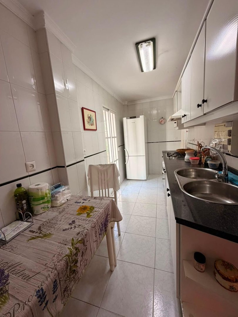 3 Bed Middle Floor Apartment in Benalmadena Pueblo