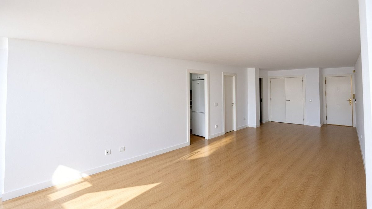 2 Bed Middle Floor Apartment in Torreguadiaro