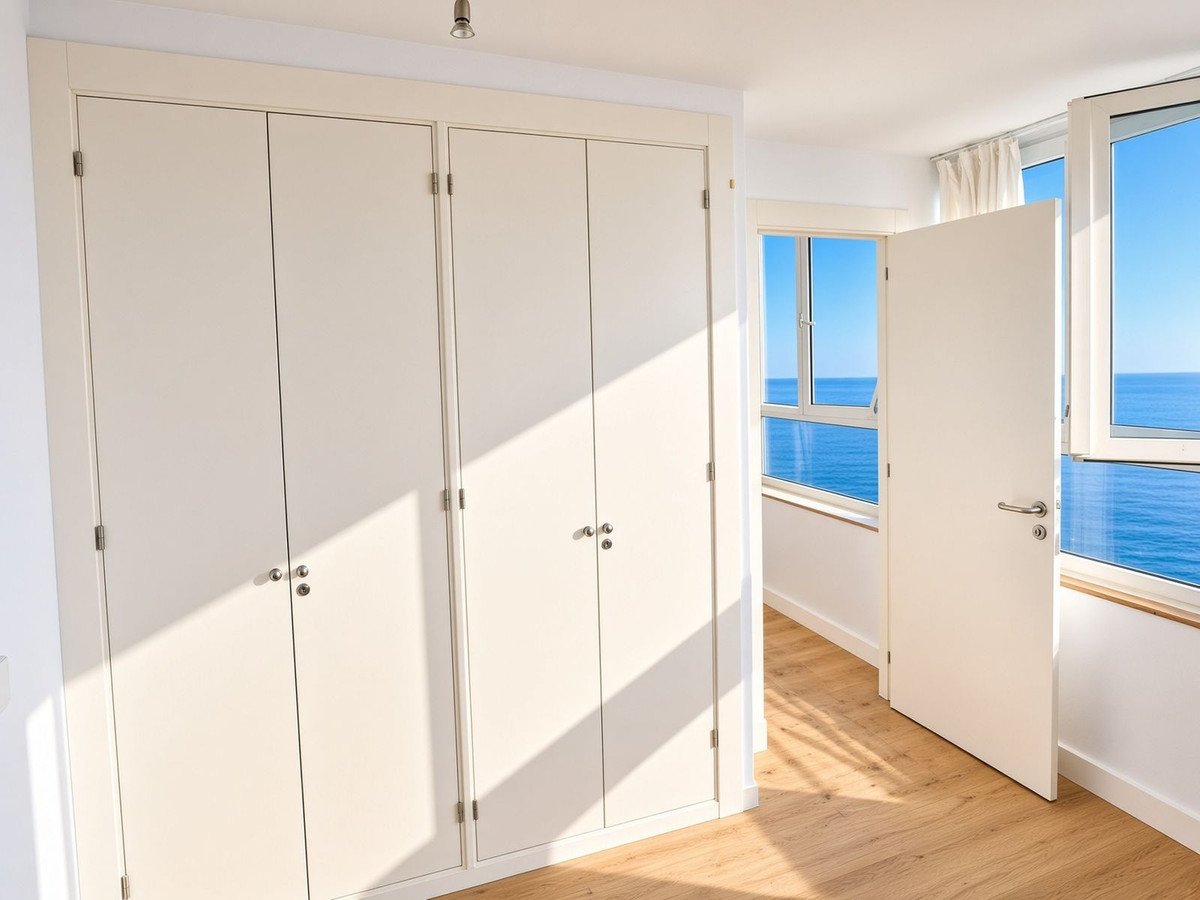 2 Bed Middle Floor Apartment in Torreguadiaro