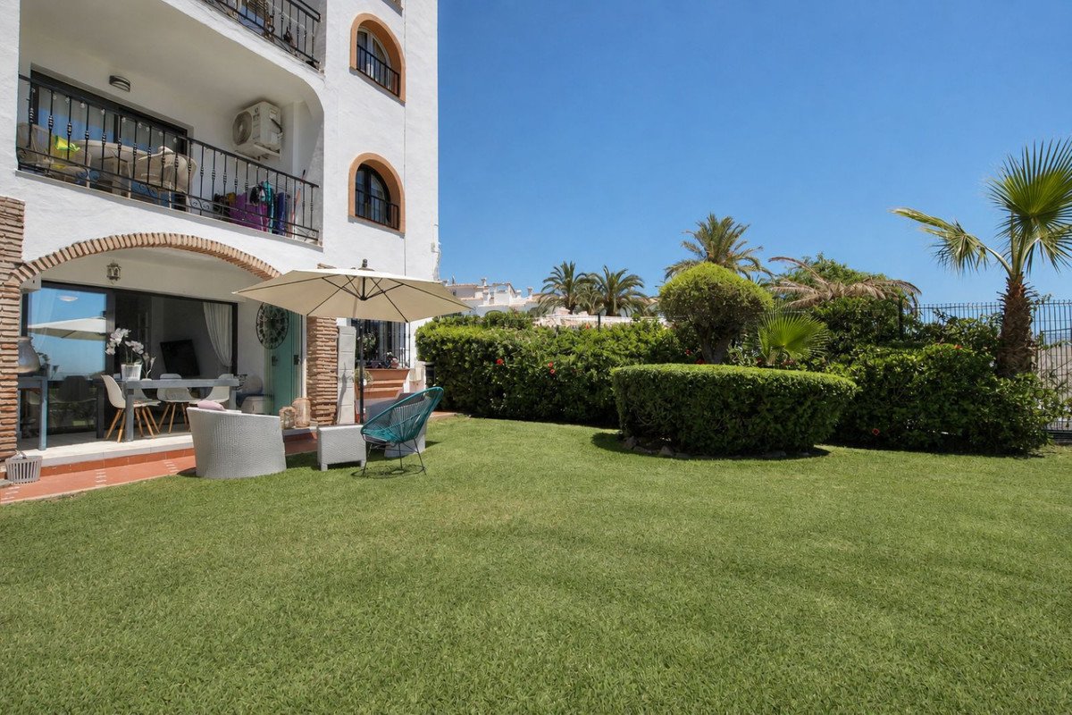 2 Bed Ground Floor Apartment in Riviera del Sol
