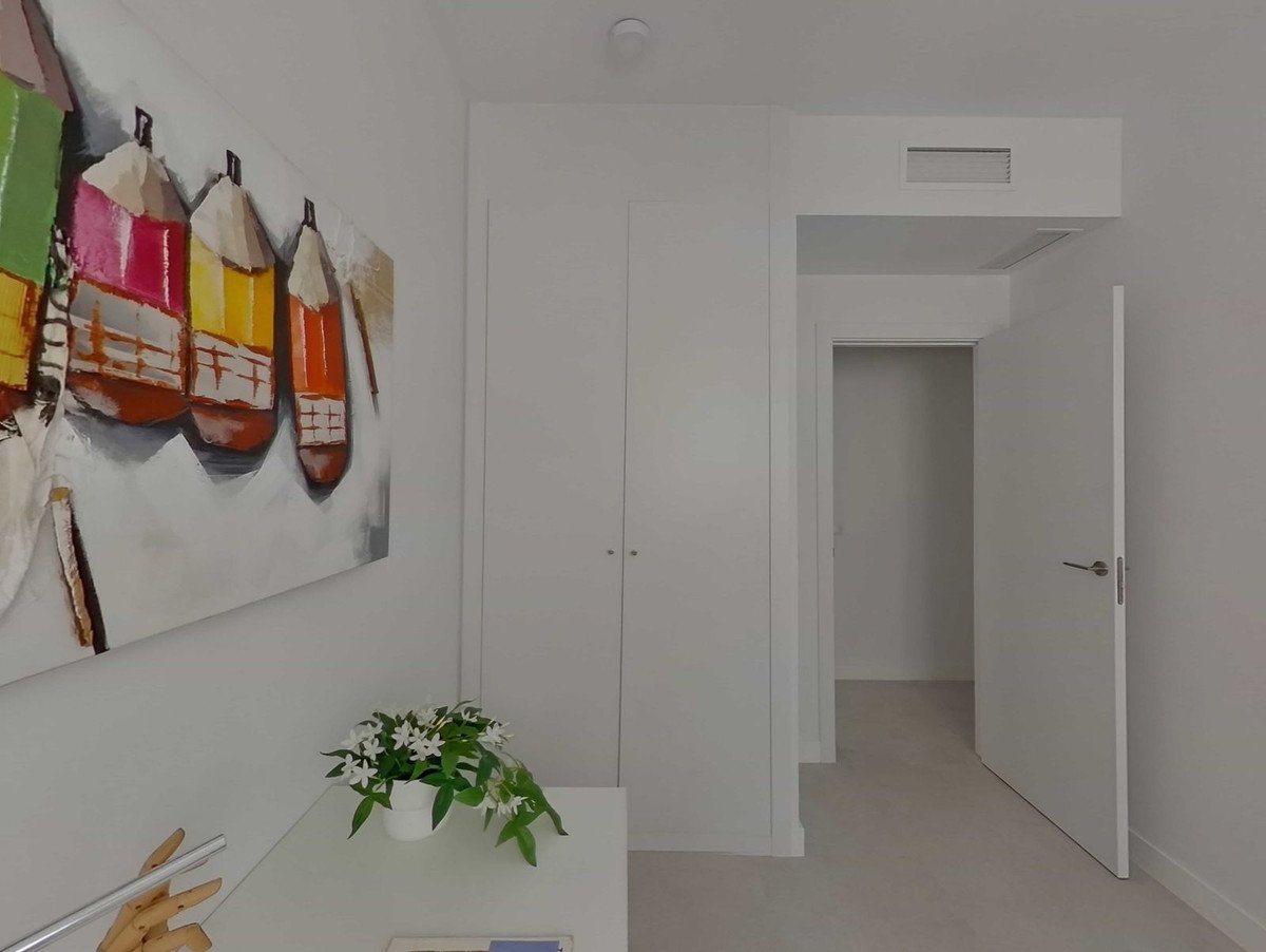 3 Bed Middle Floor Apartment in Benalmadena Pueblo