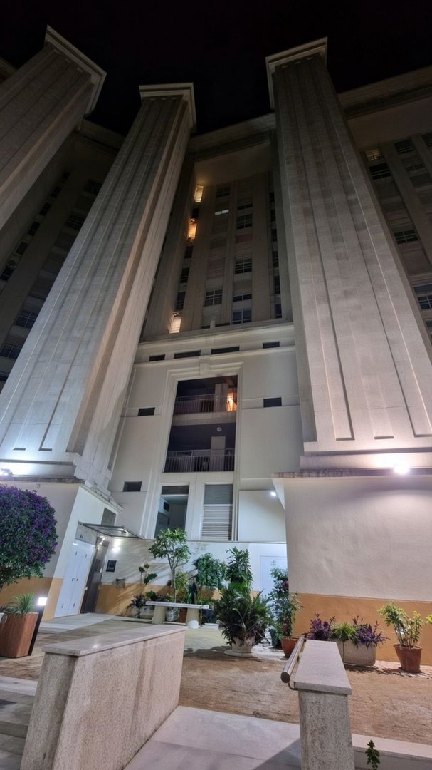 3 Bed Middle Floor Apartment in Marbella