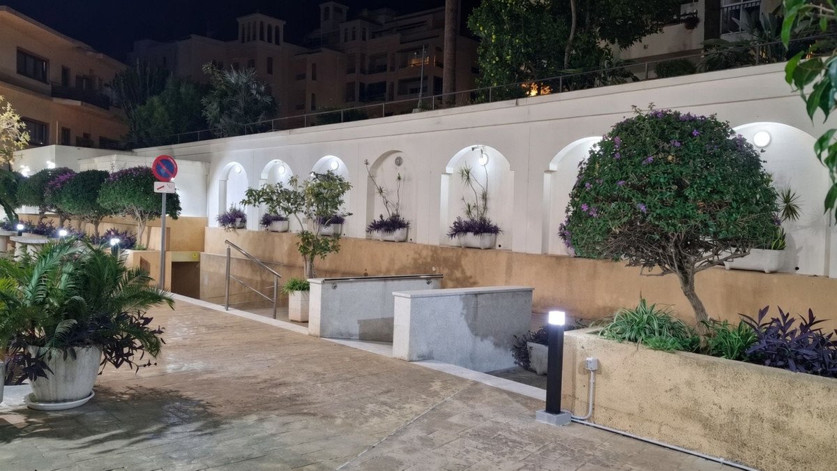 3 Bed Middle Floor Apartment in Marbella