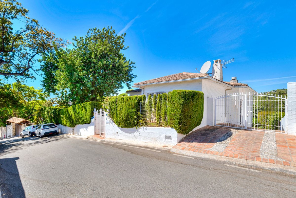 4 Bed Detached Villa in Mijas