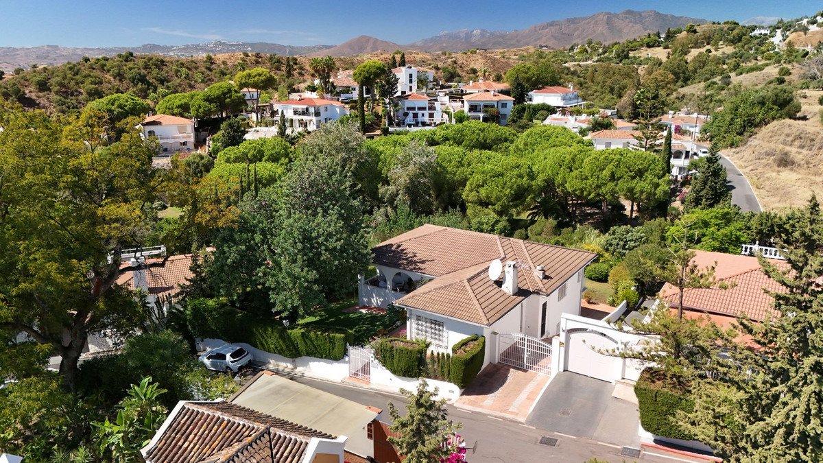 4 Bed Detached Villa in Mijas