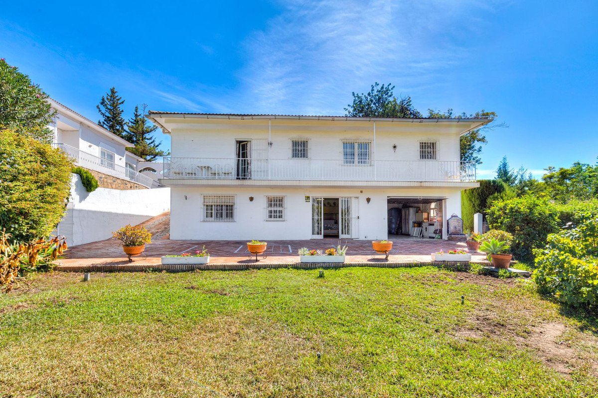 4 Bed Detached Villa in Mijas